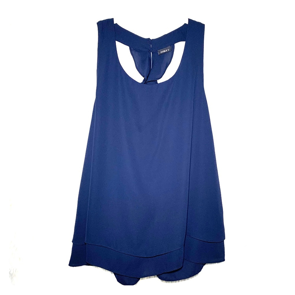 ❄️SALE❄️ Never worn NOBLE U tank top